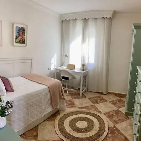 Casa Encantadora Y Confortable En Malaga.